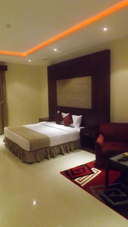 Baron Palace - Almasif Hotel Apartments Riyad Chambre photo