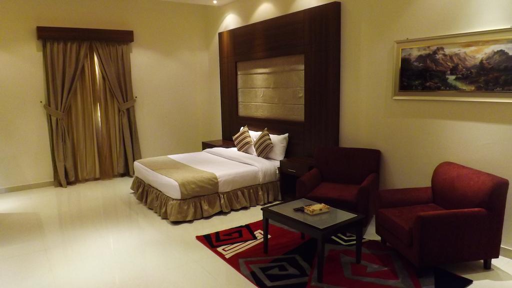 Baron Palace - Almasif Hotel Apartments Riyad Chambre photo