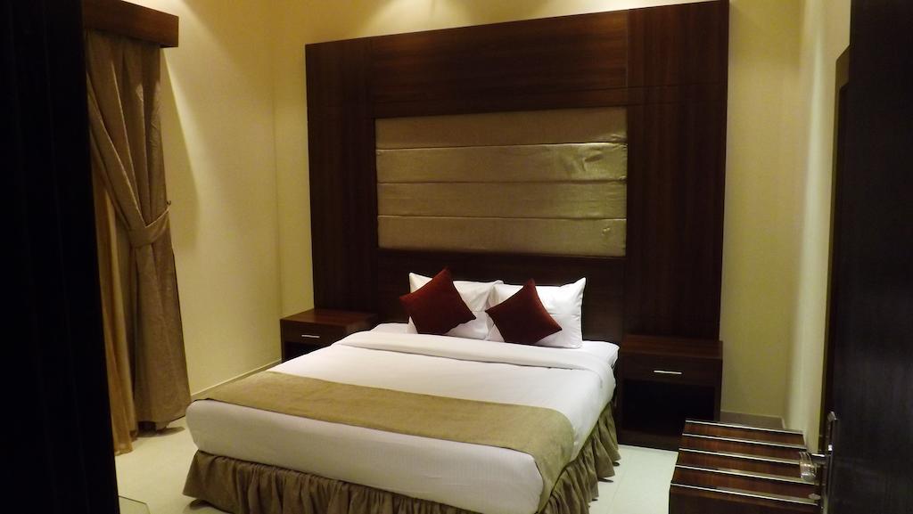 Baron Palace - Almasif Hotel Apartments Riyad Chambre photo
