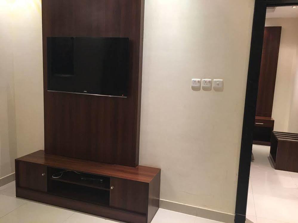 Baron Palace - Almasif Hotel Apartments Riyad Extérieur photo