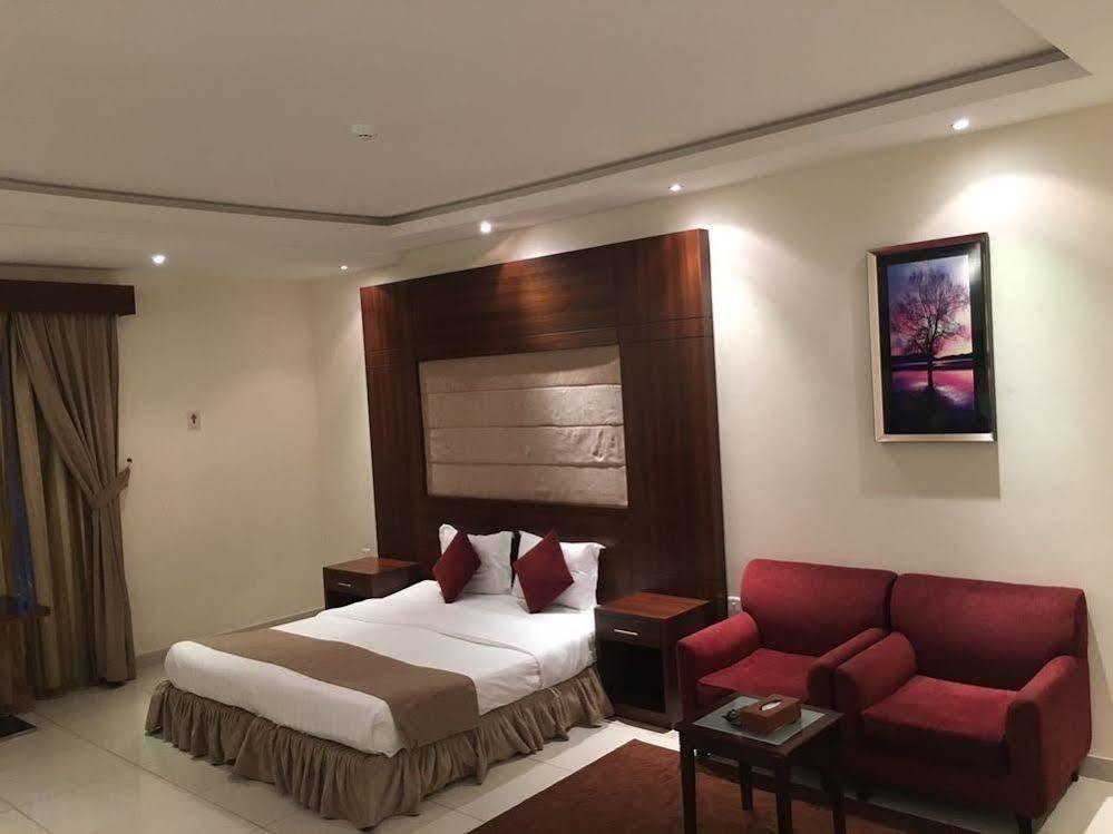 Baron Palace - Almasif Hotel Apartments Riyad Extérieur photo