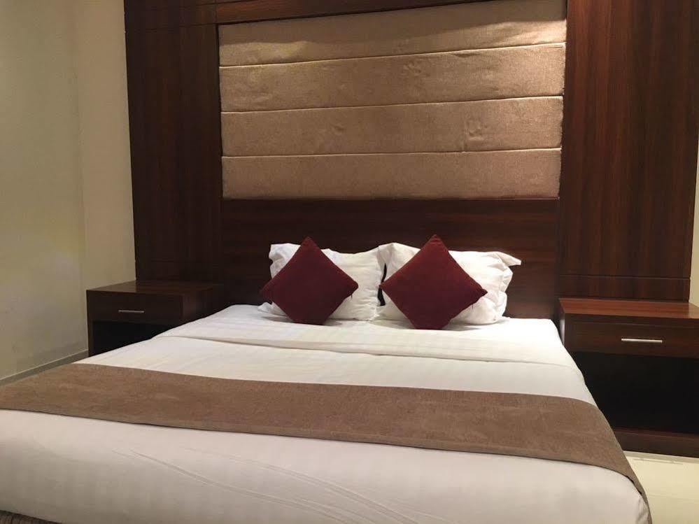 Baron Palace - Almasif Hotel Apartments Riyad Extérieur photo